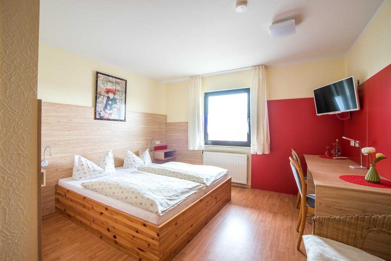 Hotel Schweizerhof Boebingen an der Rems Экстерьер фото
